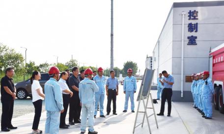 市政府副秘書長、市應急局黨委書記陳登山到俊源石油調(diào)研